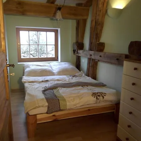 Hof Georgenhoehe شقة