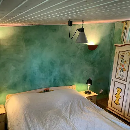 Hof Georgenhoehe 뤼헨